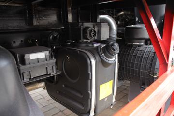 ���� ŷ��Rϵ 210���� 9.78����ʽ�ػ���(���7300)ͼƬ