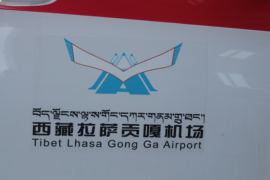 奔驰底盘&nbsp;救护车外观图片