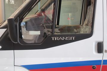 ���� ��ȫ˳V362 121���� 4X2 �Ȼ���(��������)(CLW5038XJHJ5)ͼƬ