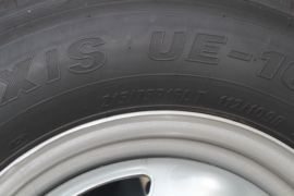 江铃底盘&nbsp;救护车底盘图片