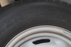 江铃 新全顺V362 121马力 4X2 救护车(程力威牌)(CLW5038XJHJ5)