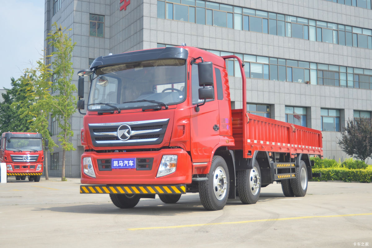 凯马 方鼎 中卡之星 163马力 6.21米排半栏板载货车(国六)