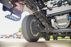 凯马 方鼎 163马力 6.21米排半栏板载货车(国六)