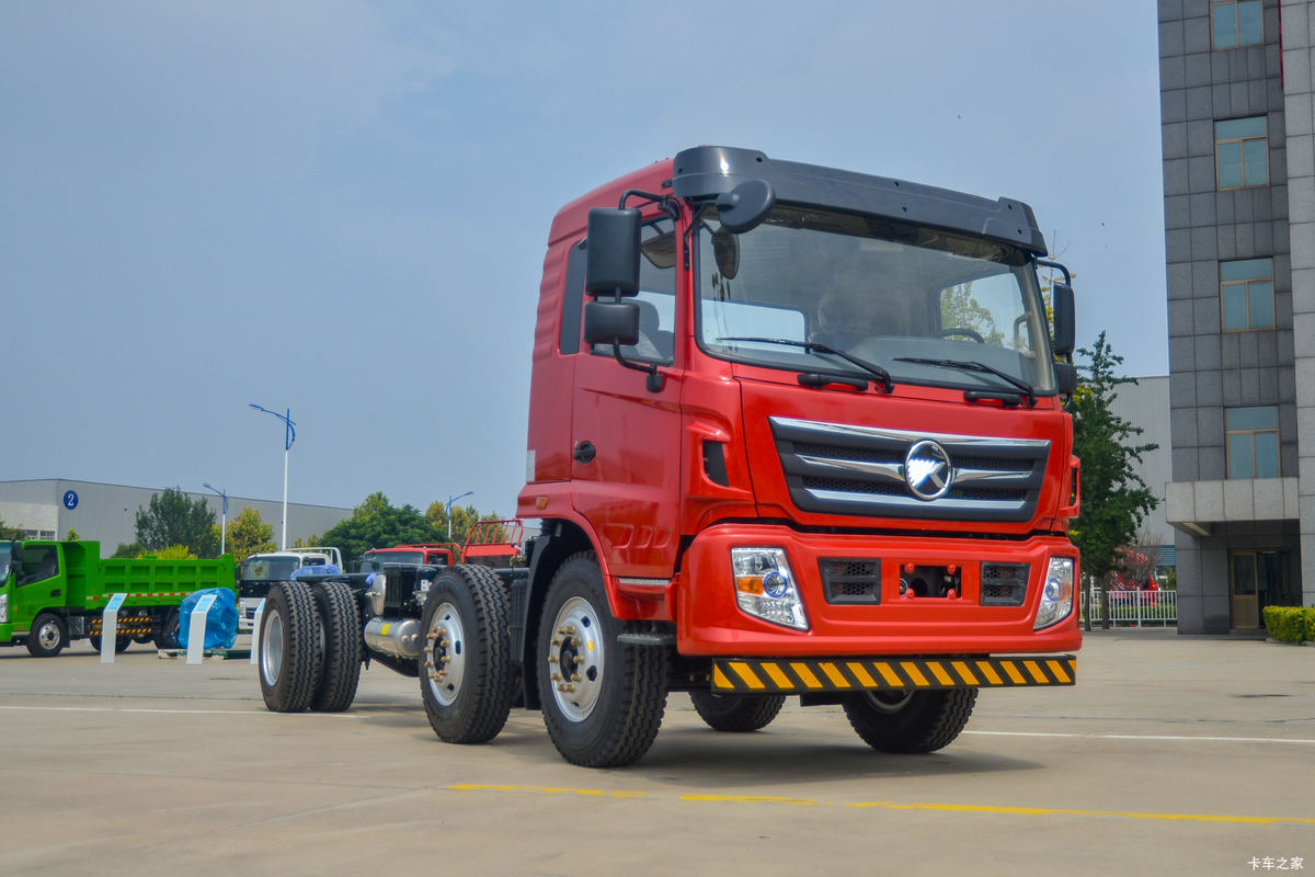 方鼎载货车外观图片