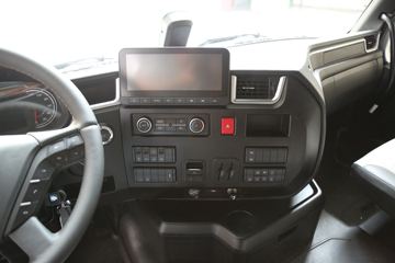�й����� �ƺ� X7�ؿ� 490���� 6X4 AMT�Զ���ǣ����(����)ͼƬ