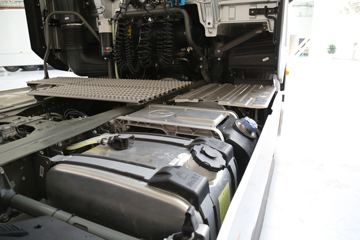 �й����� �ƺ� X7�ؿ� 490���� 6X4 AMT�Զ���ǣ����(����)ͼƬ