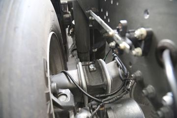 �й����� �ƺ� X7�ؿ� 490���� 6X4 AMT�Զ���ǣ����(����)ͼƬ