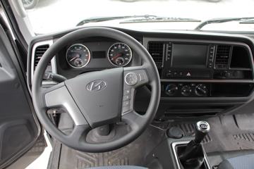 盛图&nbsp;随车吊驾驶室图片