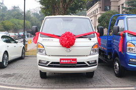 跨越者D5&nbsp;冷藏车外观图片