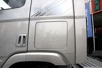 �ִ����ó� ����XCIENT�ؿ� 520���� 6X4�Զ���ǣ����(ZF AMT����һ��)ͼƬ