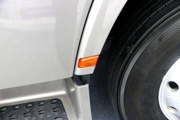 �ִ����ó� ����XCIENT�ؿ� 520���� 6X4�Զ���ǣ����(ZF AMT����һ��)ͼƬ