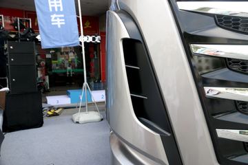 �ִ����ó� ����XCIENT�ؿ� 520���� 6X4�Զ���ǣ����(ZF AMT����һ��)ͼƬ