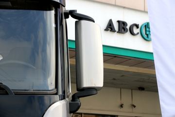 �ִ����ó� ����XCIENT�ؿ� 520���� 6X4�Զ���ǣ����(ZF AMT����һ��)ͼƬ