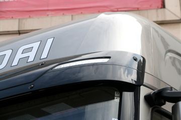 �ִ����ó� ����XCIENT�ؿ� 520���� 6X4�Զ���ǣ����(ZF AMT����һ��)ͼƬ