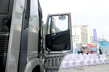 �ִ����ó� ����XCIENT�ؿ� 520���� 6X4�Զ���ǣ����(ZF AMT����һ��)ͼƬ