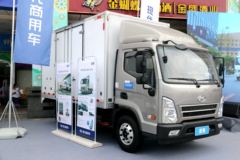 现代商用车 盛图城配版 116马力 4X2 4.12米单排厢式轻卡(CHM5045XXYGDC33V)