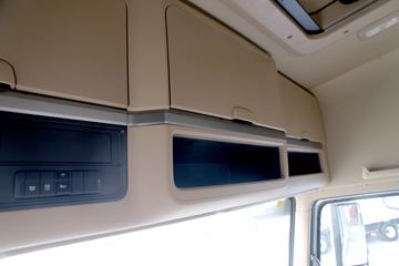 �ִ����ó� ����XCIENT�ؿ� 520���� 6X4�Զ���ǣ����(ZF AMT����һ��)ͼƬ
