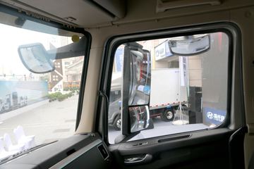 �ִ����ó� ����XCIENT�ؿ� 520���� 6X4�Զ���ǣ����(ZF AMT����һ��)ͼƬ