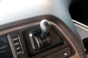 �ִ����ó� ����XCIENT�ؿ� 520���� 6X4�Զ���ǣ����(ZF AMT����һ��)ͼƬ