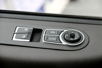 �ִ����ó� ����XCIENT�ؿ� 520���� 6X4�Զ���ǣ����(ZF AMT����һ��)ͼƬ