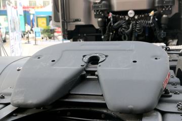 �ִ����ó� ����XCIENT�ؿ� 520���� 6X4�Զ���ǣ����(ZF AMT����һ��)ͼƬ