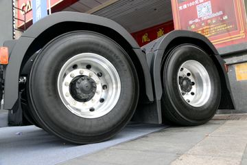 �ִ����ó� ����XCIENT�ؿ� 520���� 6X4�Զ���ǣ����(ZF AMT����һ��)ͼƬ