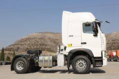 中国重汽 HOWO T7H重卡 440马力 4X2牵引车(ZZ4187V361HE1)
