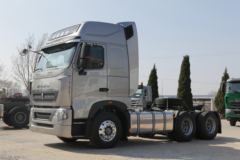 中国重汽 HOWO T7H重卡 440马力 6X4牵引车(16挡)(ZZ4257V324HE1B)