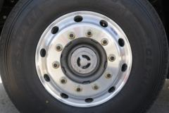 中国重汽 HOWO T7H重卡 440马力 6X4牵引车(16挡)(ZZ4257V324HE1B)