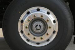 中国重汽 HOWO T7H重卡 440马力 6X4 LNG牵引车(13T后桥)(国六)(ZZ4257V384HF1LB)