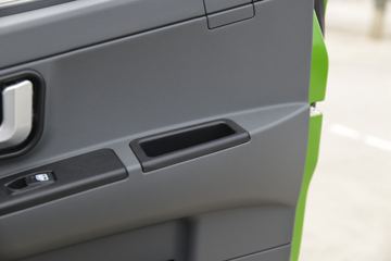 ���� GK6������ 4X2 ������ж��(����)ͼƬ