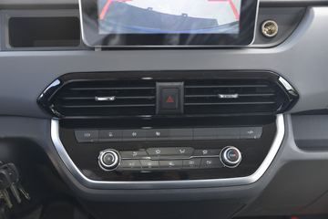 Ծ�� ����H500 150���� 4.17��AMT�Զ���������ʽ�Ῠ(����)(SH5043XXYZFDCWZ2)ͼƬ