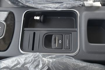 Ծ�� ����H500 150���� 4.17��AMT�Զ���������ʽ�Ῠ(����)(SH5043XXYZFDCWZ2)ͼƬ