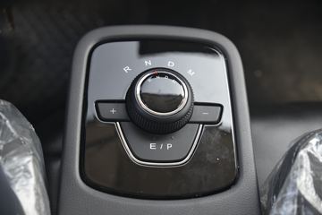 Ծ�� ����H500 150���� 4.17��AMT�Զ���������ʽ�Ῠ(����)(SH5043XXYZFDCWZ2)ͼƬ