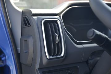 Ծ�� ����H500 150���� 4.17��AMT�Զ���������ʽ�Ῠ(����)(SH5043XXYZFDCWZ2)ͼƬ