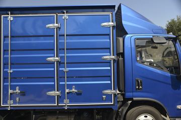 Ծ�� ����H500 150���� 4.17��AMT�Զ���������ʽ�Ῠ(����)(SH5043XXYZFDCWZ2)ͼƬ