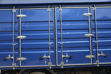 Ծ�� ����H500 150���� 4.17��AMT�Զ���������ʽ�Ῠ(����)(SH5043XXYZFDCWZ2)ͼƬ