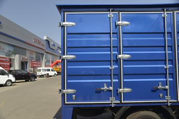 Ծ�� ����H500 150���� 4.17��AMT�Զ���������ʽ�Ῠ(����)(SH5043XXYZFDCWZ2)ͼƬ