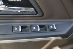 江铃 新款顺达窄体 116马力 3.7米单排栏板轻卡(国六)(JX1041TCB26)