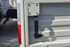 江铃 新款顺达窄体 116马力 3.7米单排栏板轻卡(国六)(JX1041TCB26)