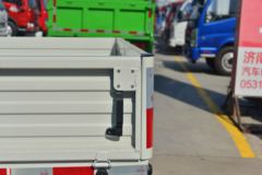 江铃 新款顺达窄体 116马力 3.7米单排栏板轻卡(国六)(JX1041TCB26)