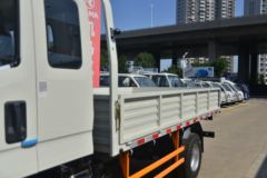 江铃 凯运强劲版 152马力 3.7米排半栏板轻卡(JX1045TGH25)