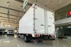 庆铃 五十铃KV100 120马力 4.17米单排厢式轻卡(QL5043XXYBUHAJ)