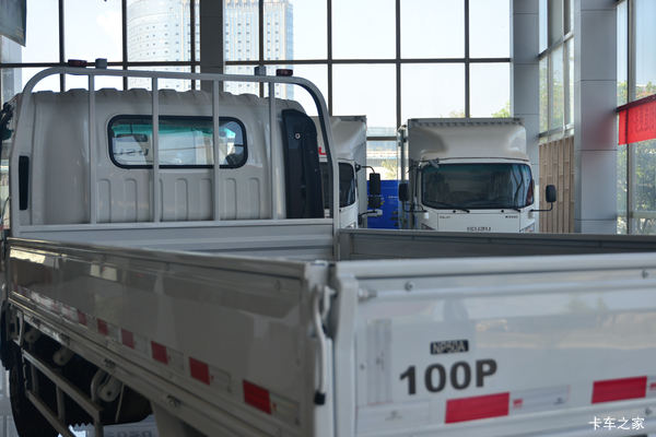 购五十铃KV100载货车 享高达0.7万优惠