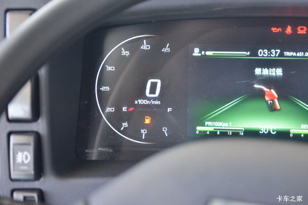 �Ż�0.9�� �Ϸ�����ʮ��KV100�ػ������ȴ�����