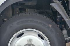 庆铃 五十铃KV100 120马力 4.17米单排厢式轻卡(QL5043XXYBUHAJ)