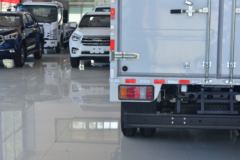 庆铃 五十铃KV100 120马力 4.17米单排厢式轻卡(QL5043XXYBUHAJ)