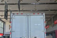 庆铃 五十铃KV100 120马力 4.17米单排厢式轻卡(QL5043XXYBUHAJ)