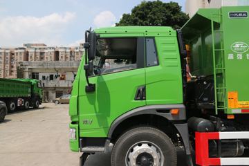 �ൺ��� ��V 220���� 6X2 5.2����ж��ͼƬ