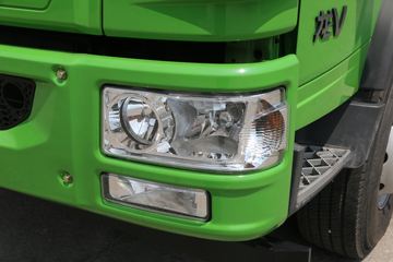�ൺ��� ��V 220���� 6X2 5.2����ж��ͼƬ
